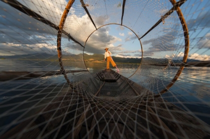 Picture of FISHERMAN ON INLE LAKE