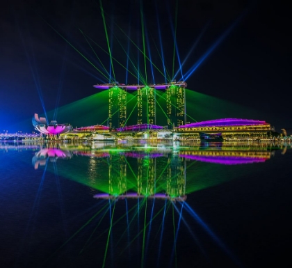 Picture of SINGAPORE MARINA BAY SANDS HOTEL LASER LIGHT SHOW QWONDERFULQ