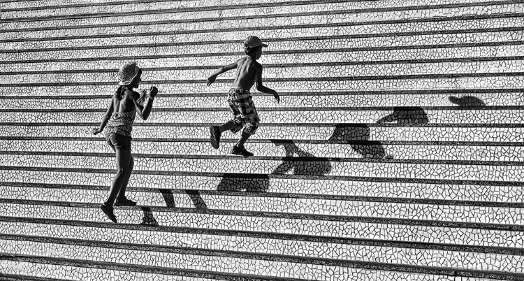 Picture of ON THE STAIRS .