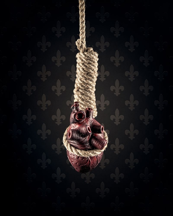 Picture of HEART ON A NOOSE