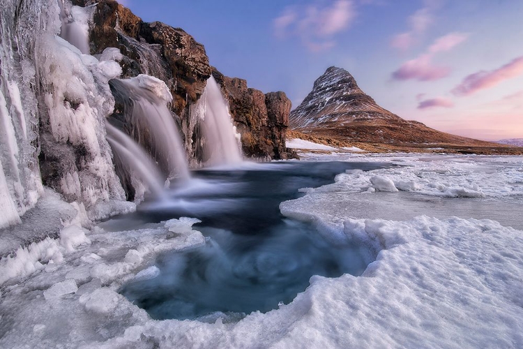 Picture of KIRKJUFELL FOSS