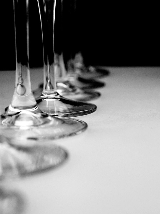 Picture of CHAMPAGNE FLUTES IN A ROW