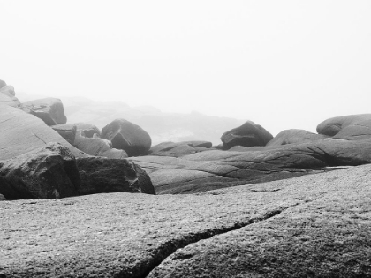 Picture of ROCKS PEGGYS COVE BANDW