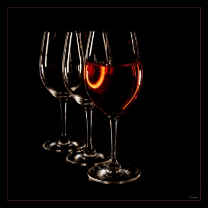 Picture of WINE GLASS 06