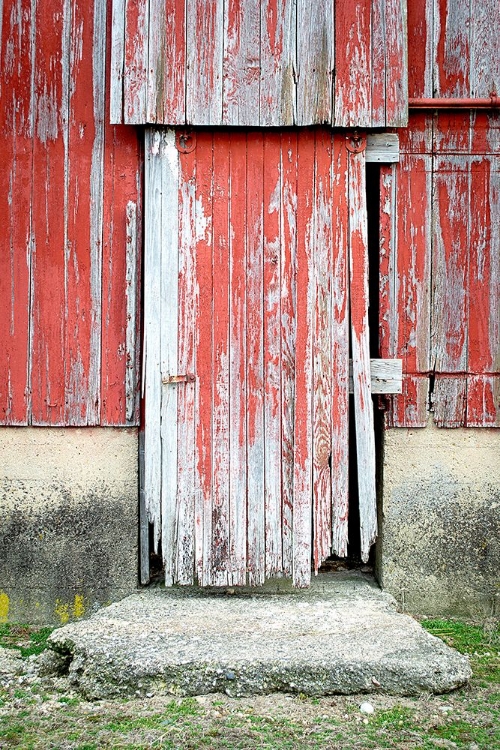 Picture of WEATHERED BARN DOOR